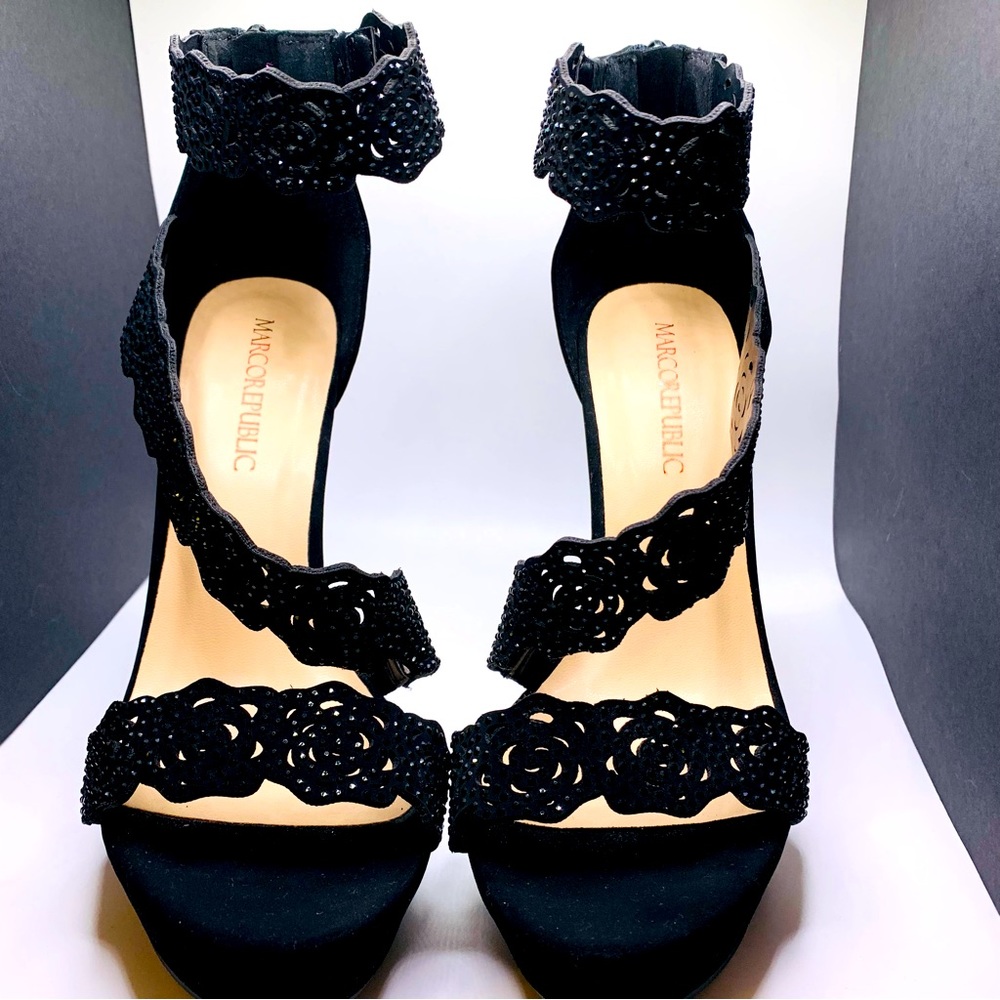 Marc Fisher Black Lace Heels